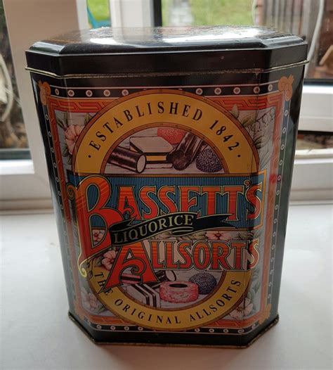 Rare Vintage Bassett S Liquorice Allsort S Collectable Tin Ebay Vintage Tins Liquorice