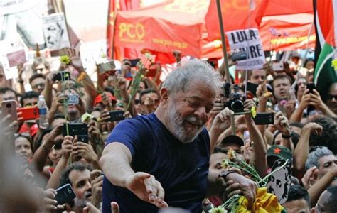 Expresidente De Brasil Lula Da Silva Sale De La Cárcel Diario La Página