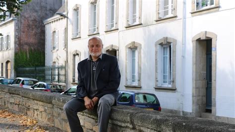 Quimperlé Alain Kerhervé Rend Hommage Au Journaliste Michel Anfrol