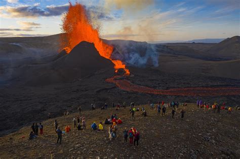 AP PHOTOS: Icelandic volcanic eruption a 'wonder of nature' | AP News