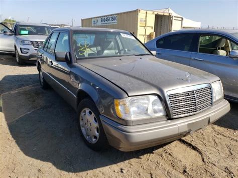 Vin Wdbea32e5rc114647 Mercedes Benz E Class 1994 Car History Statvin