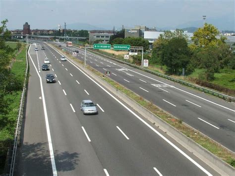 Dalmine, lunedì notte la posa del nuovo cavalcavia: autostrada chiusa ...