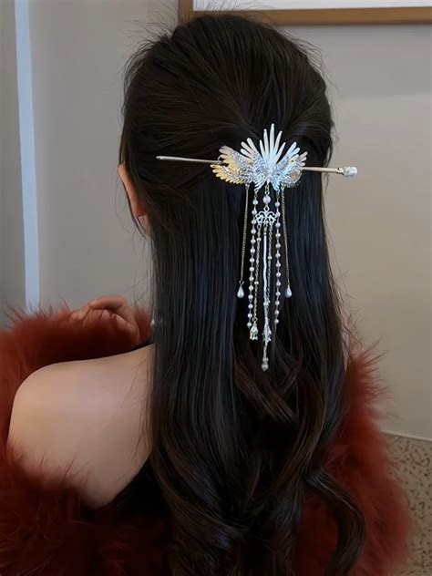 Wing Tassels Hair Clip Kerentila
