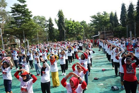 Galang Dukungan Di Salatiga Relawan Sedulur Saklawase Gelar Baksos