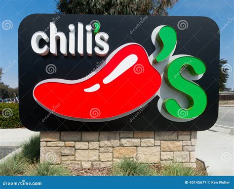 Chili S Restaurant Sign Editorial Photography Image Of Casual 40145677