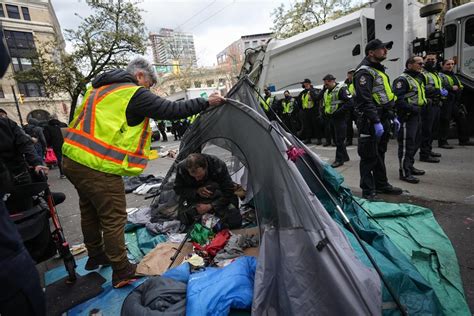 People Return To East Hastings Encampment CityNews Vancouver