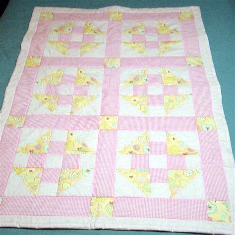 Handmade quilts - DecorLinen.com.