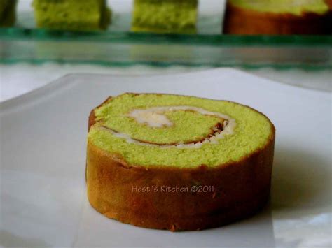 HESTI S KITCHEN Yummy For Your Tummy Bolu Gulung Pandan Cake