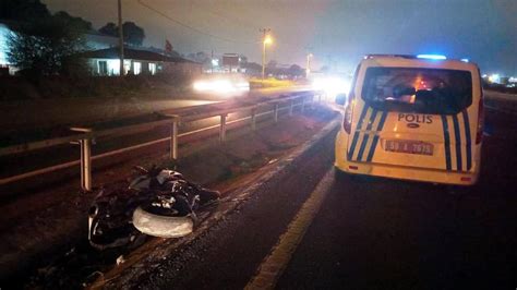 Bariyerlere çarpan motosikletin sürücüsü öldü