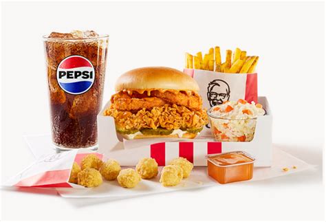 KFC Canada Crispy Onion Ring Chicken Sandwich NEW Foodgressing