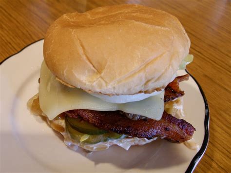 Pie ‘N Burger: A Coffee Shop Combo Worthy of Caltech - Food GPS