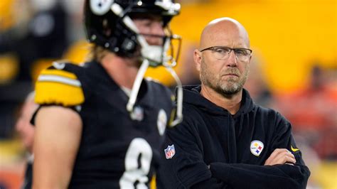 Steelers Kenny Pickett Advantage Of Matt Canada On The Sideline