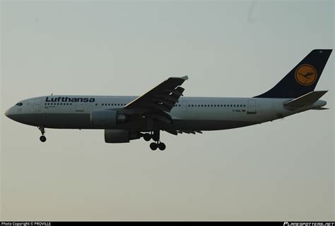 D Aial Lufthansa Airbus A B Photo By Proville Id