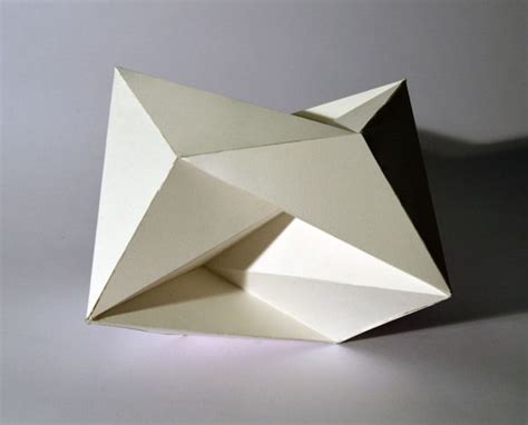 by Viktoriya Lupareva on Art | Origami architecture, Geometric ...