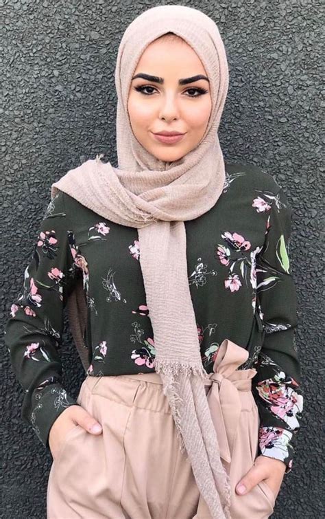 Pinterest Adarkurdish Model Pakaian Hijab Model Pakaian Gaya Hijab