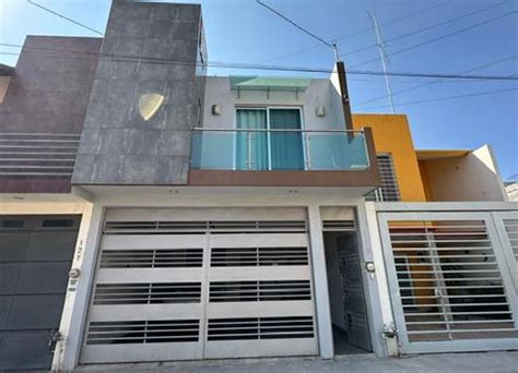 Casa En Venta Portales De La Arboleda Le N Gto Lamudi Mx