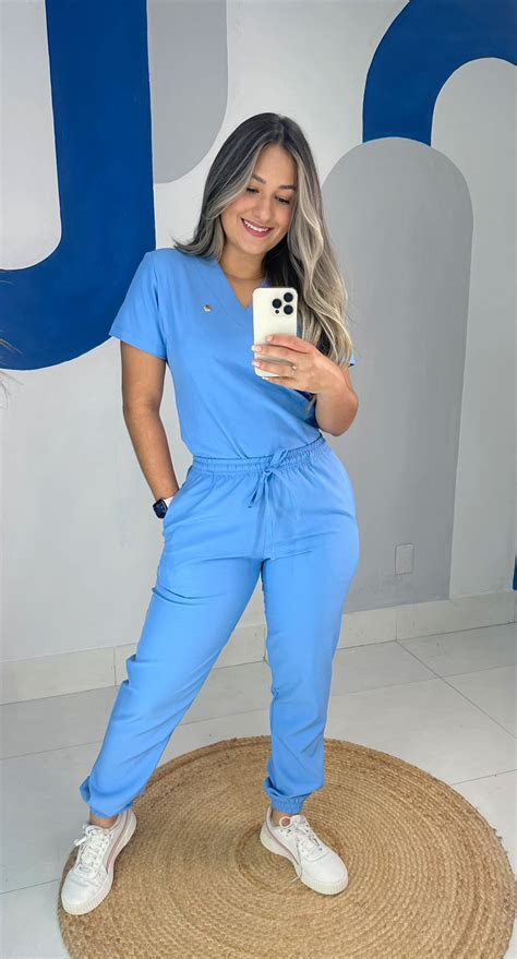 Conjunto Scrub Jogger Azul Celeste Linia Scrubs