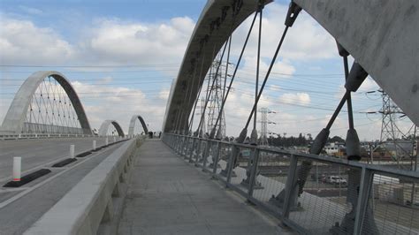 A Walk across the Sixth Street Bridge | The Horizon and the Skyline