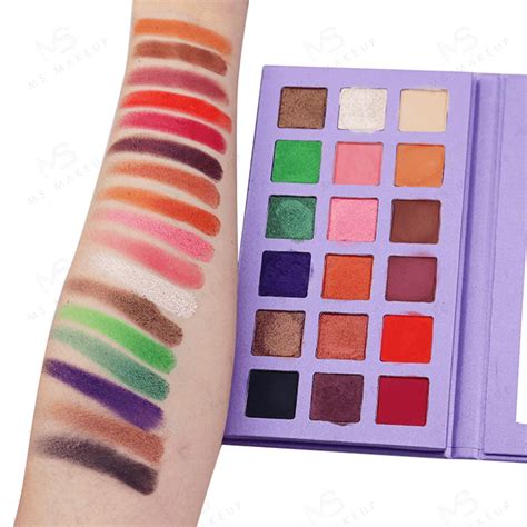 18 Colors Purple Eyeshadow Palette – MSmakeupoem.com