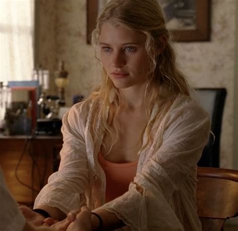 Claire Littleton Emilie De Ravin Blonde Actresses Face Claims