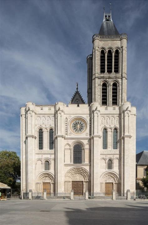 Basilica di Saint Denis la flèche che divide Giornale dell Architettura