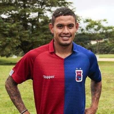 Carlos Eduardo Wiki La beauté du Football Amino