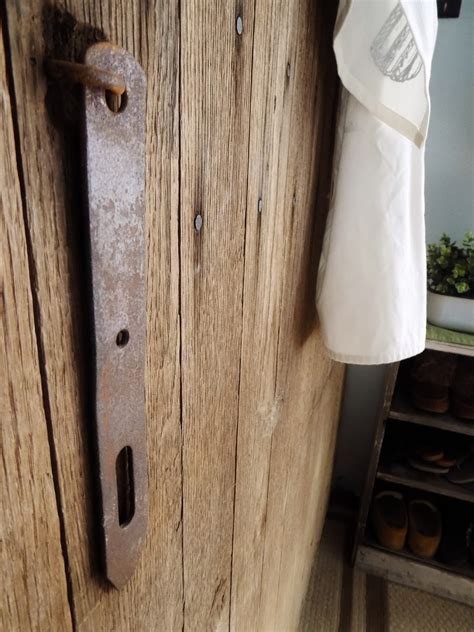 The Quaint Sanctuary Diy Thrifty Barn Door Divider