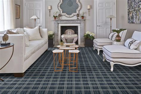 Plaid Carpet Is Back In Style