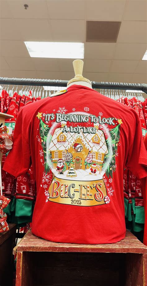 Airing My Laundry, One Post At A Time...: Bucees Holiday Christmas Finds