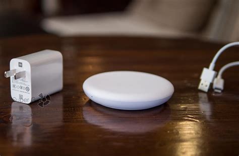 Обзор беспроводной зарядки Xiaomi Mi Wireless Charger 20 Вт - Super G