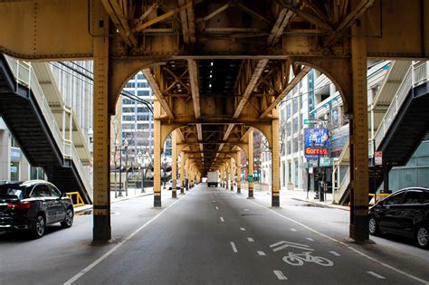 Chicago has gone quiet : r/pics