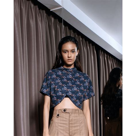 jual svh ryujin top  navy crop top wanita crop top navy motif
