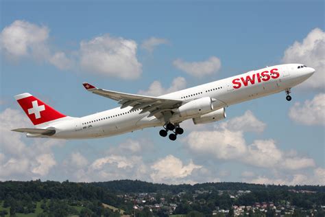 12 Facts About Swiss Airlines - Facts.net