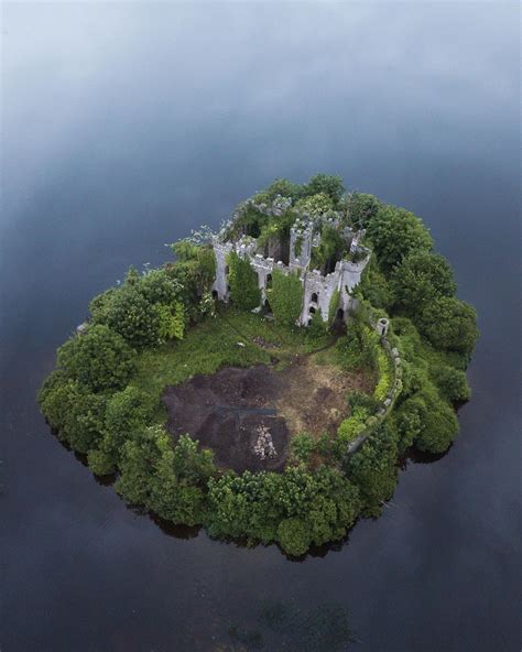 McDermott's Castle [1080×1350] : AbandonedPorn