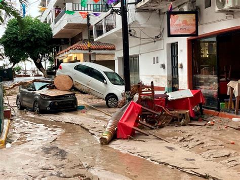 Fotos El Cicl N Nora Toca Tierra En Puerto Vallarta En Im Genes