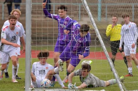 Gegen Fc St Pauli Vfl U Gibt Zwei Tore F Hrung Aus Der Hand Noz