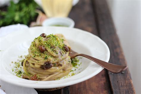 Linguine Ai Funghi Con Pangrattato Al Prezzemolo Licia Sangermano