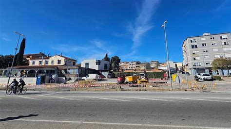 Comencen Les Obres De Dignificaci De L Entrada Per La Part Del Pla D