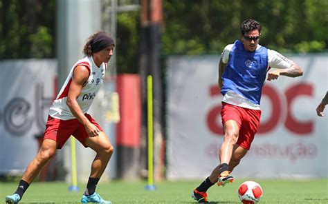 Flamengo Realiza Ltimo Treino No Rio Antes De Embarcar Para Manaus