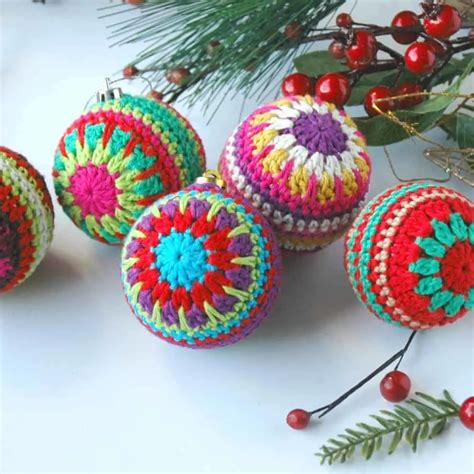 25 Free Crochet Christmas Ornament Patterns Sarah Maker