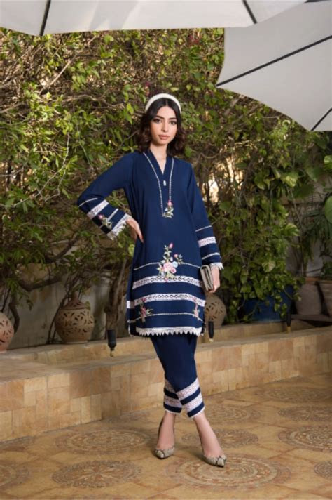 Pakistani Traditional Clothing Online - Ensemble Pakistan