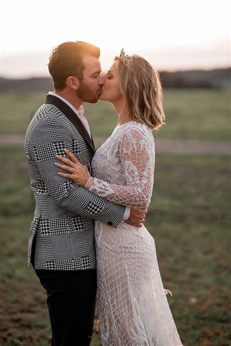 FIANCEE BODAS SEP ESTA MODERNA BODA BASADA EN LOS TONOS DE LA PUESTA DE