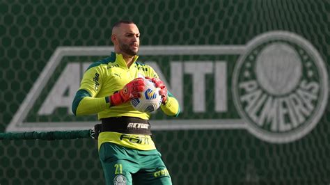 Weverton Se Torna Segundo Jogador Do Palmeiras Mais Jogos No S Culo Xxi