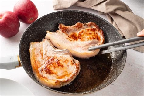 Pork Chops with Apples Recipe