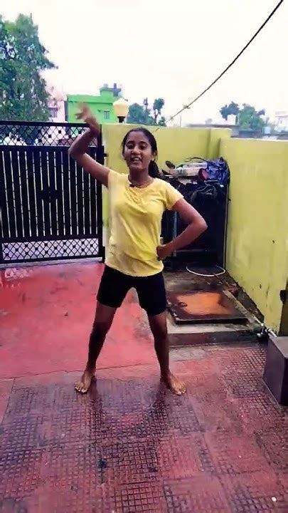 Nachu M Aaj Cham Cham Rainy Dance 🌧️🌧️ Youtube