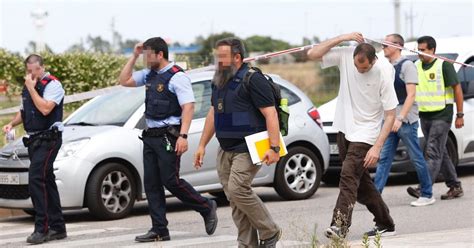 Detenido Un Hombre Tras Herir Con Un Arma A Dos Polic As Locales En El