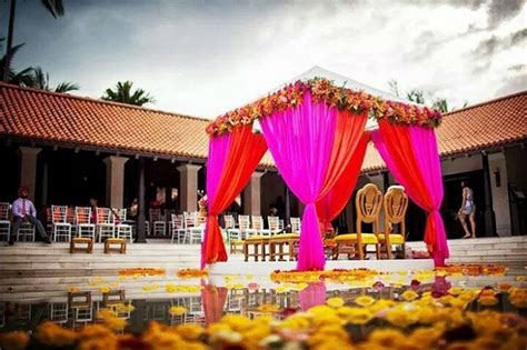 Serene Mehandi Decoration Ideas For Your Wedding