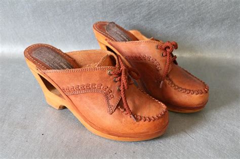 Sold Price Vintage 1970 S Kinney Shoes Wood Heel Leather Clogs July