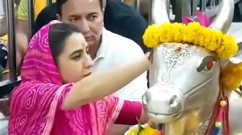 VIRAL VIDEO Sara Ali Khan Prays To Lord Shiva In Ujjain S