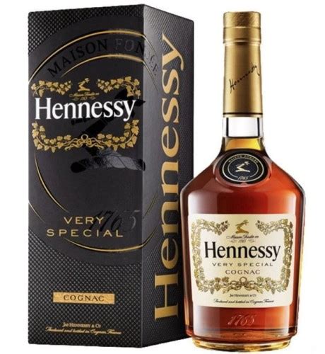 KONIAK HENNESSY VS W KARTONIKU 0 7L 40 Sklep ALEEKS ALKOHOLE